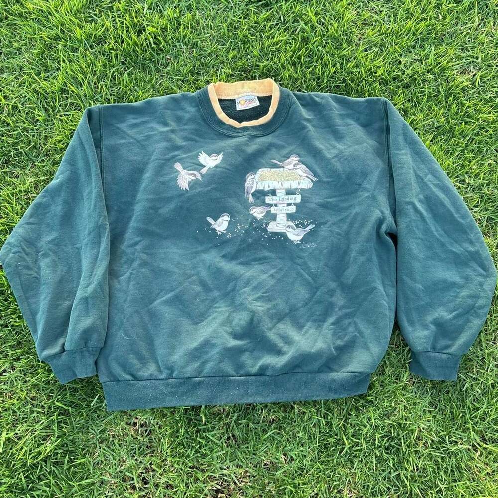 Morning Sun Vintage Birdhouse Sweatshirt Dark Green